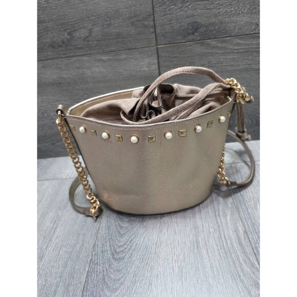 Gianni Bini Collapsable Gold /Pearl Bucket crossbody bag B000441 - Picture 3 of 12